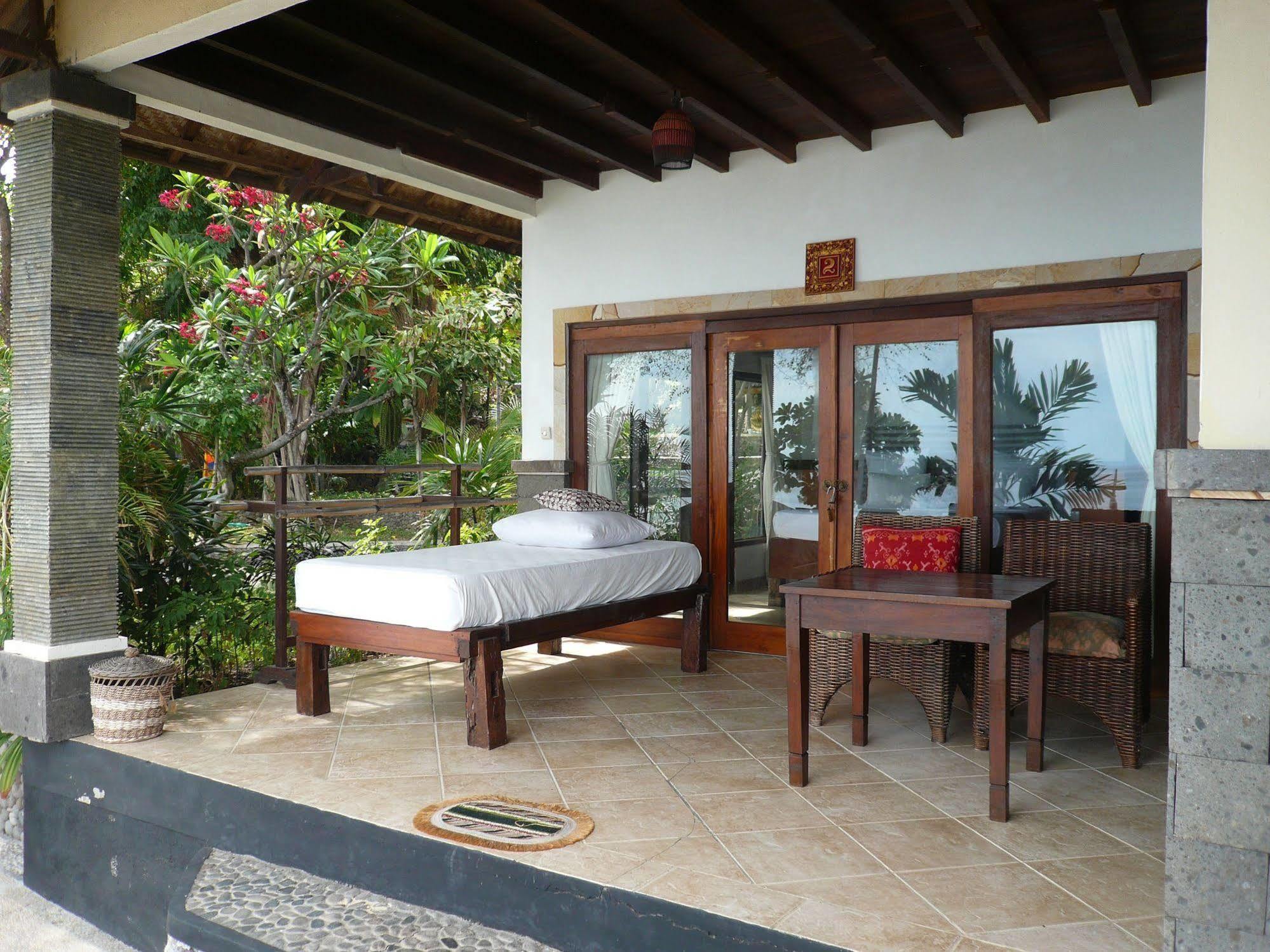 Wawa Wewe II Villas Amed Kültér fotó