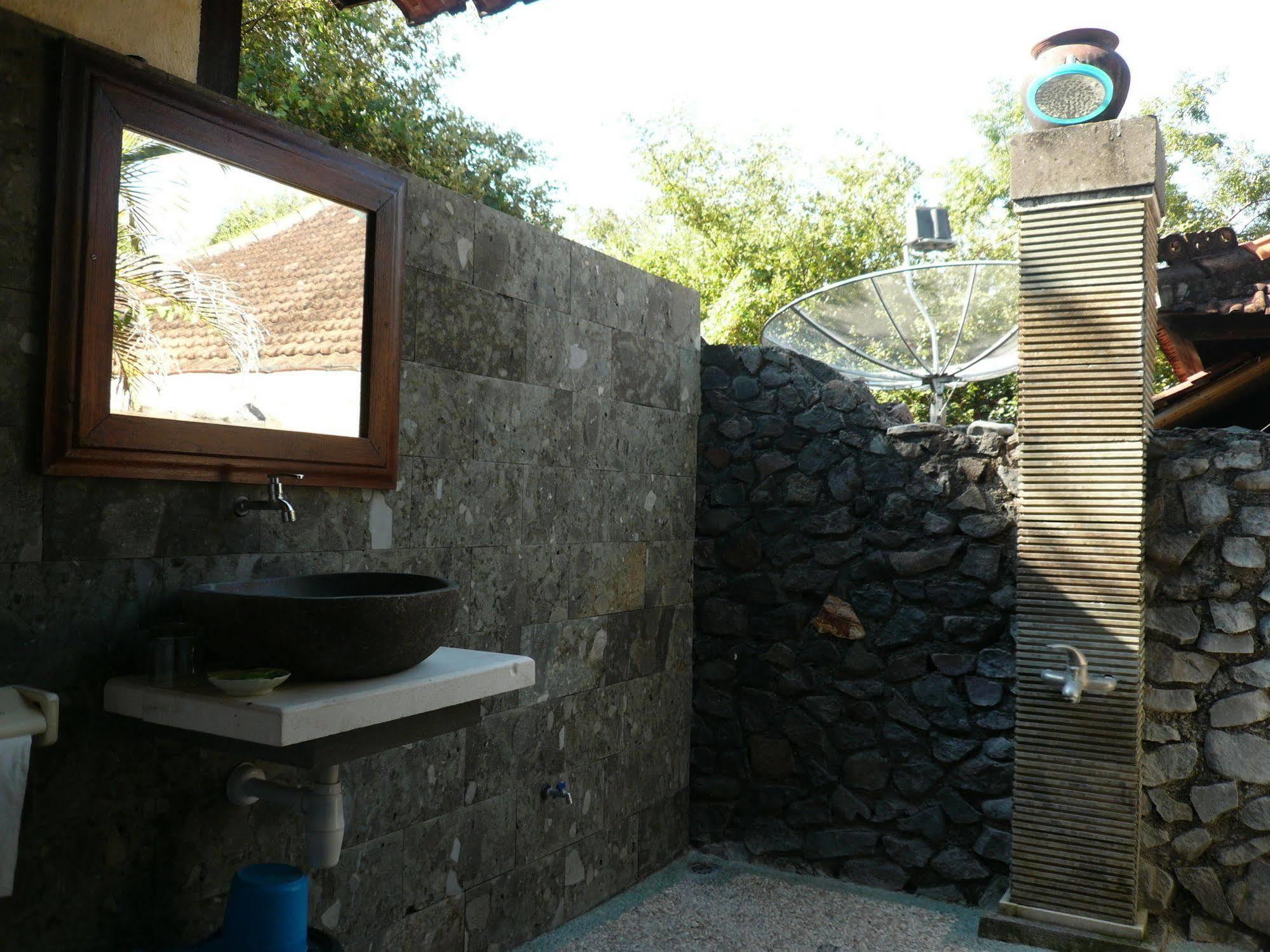 Wawa Wewe II Villas Amed Kültér fotó