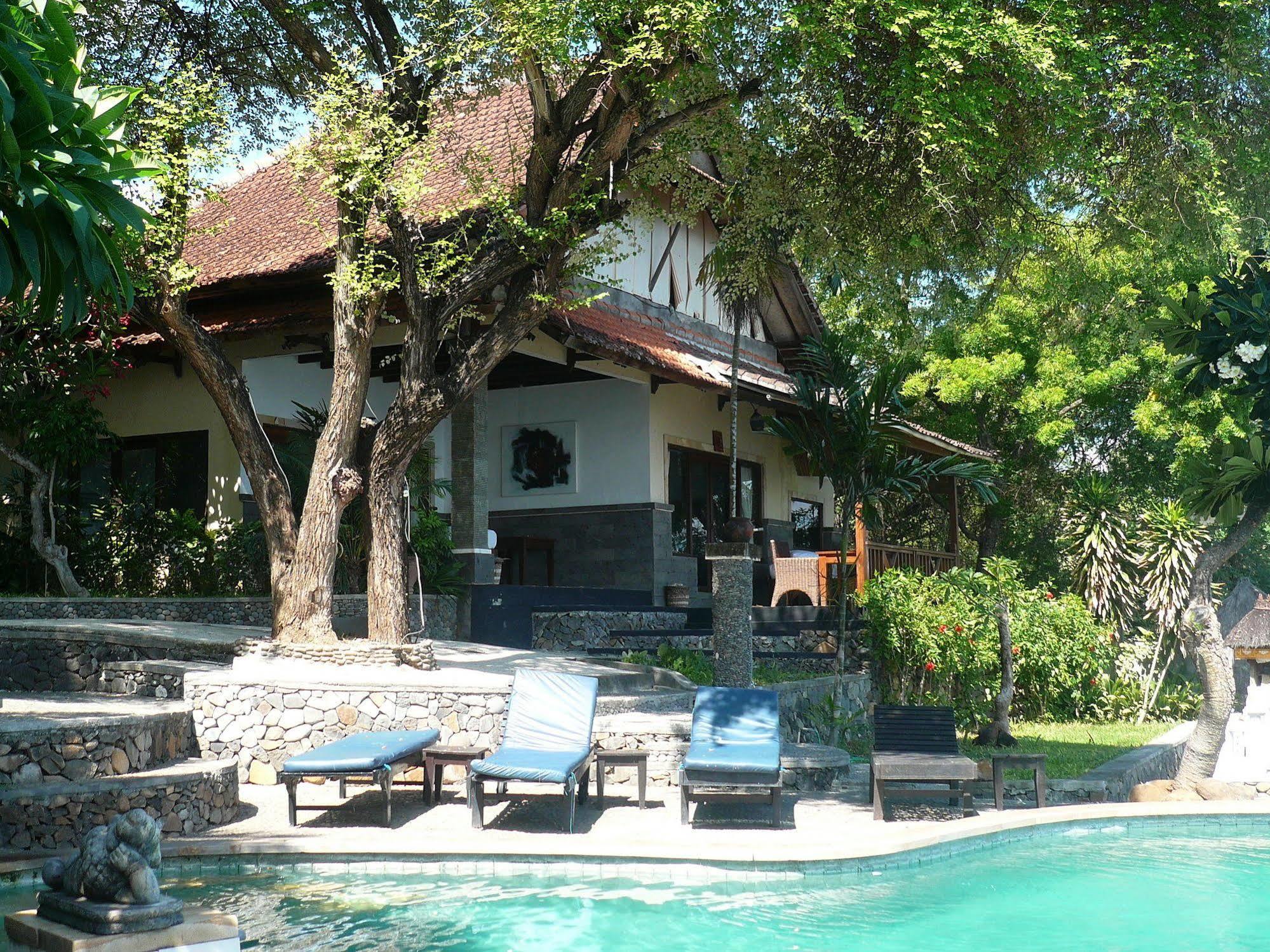 Wawa Wewe II Villas Amed Kültér fotó